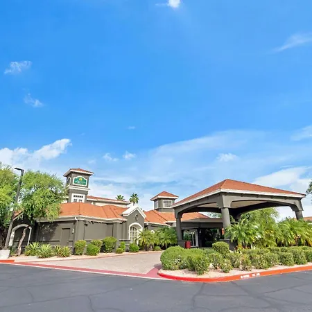 La Quinta Inn & Suites By Wyndham Phoenix Scottsdale