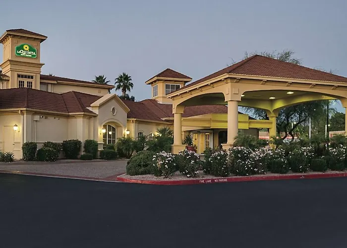 La Quinta & By Wyndham Phoenix