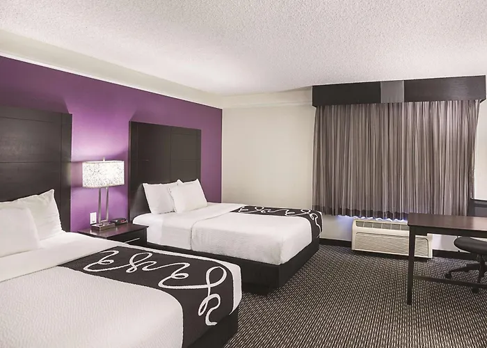 Hotel La Quinta & By Wyndham Phoenix 3*