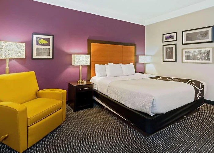La Quinta & By Wyndham Phoenix Hotel 3*