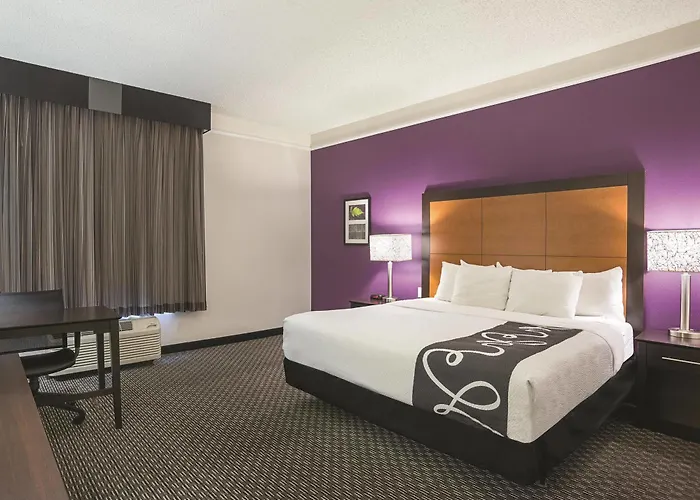 Hotel La Quinta & By Wyndham Phoenix Scottsdale