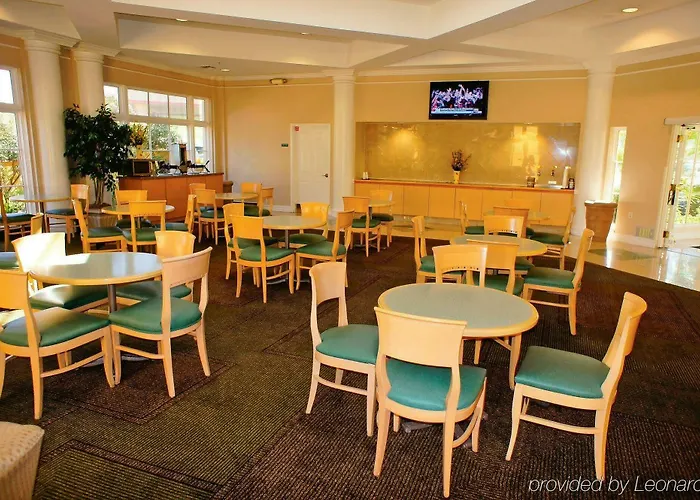La Quinta & By Wyndham Phoenix Hotel Scottsdale